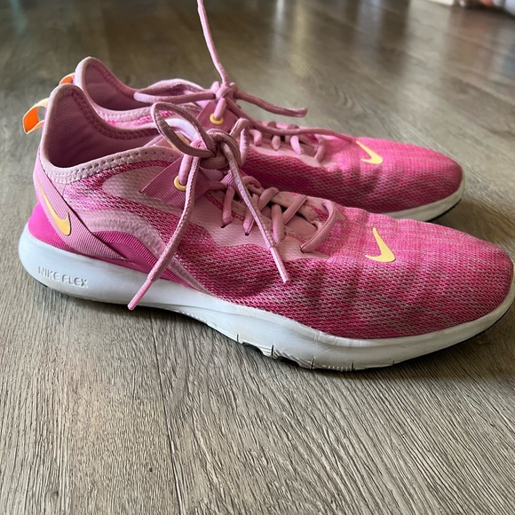 Nike Women's Flex Trainer 9 Sneaker, Pink Rise/Melon Tint-Laser Fuchsia, 10 - Picture 9 of 12